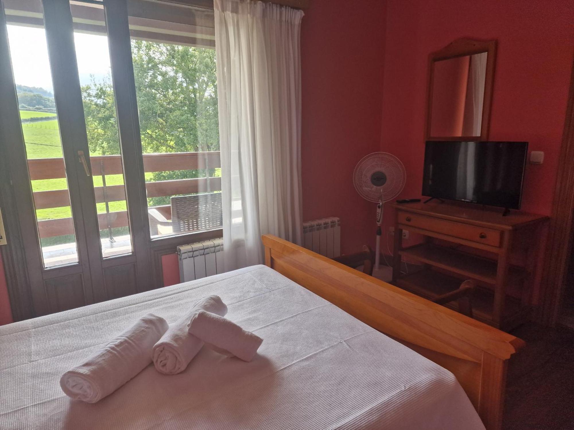 Hostal Lizuniaga ベラ  エクステリア 写真